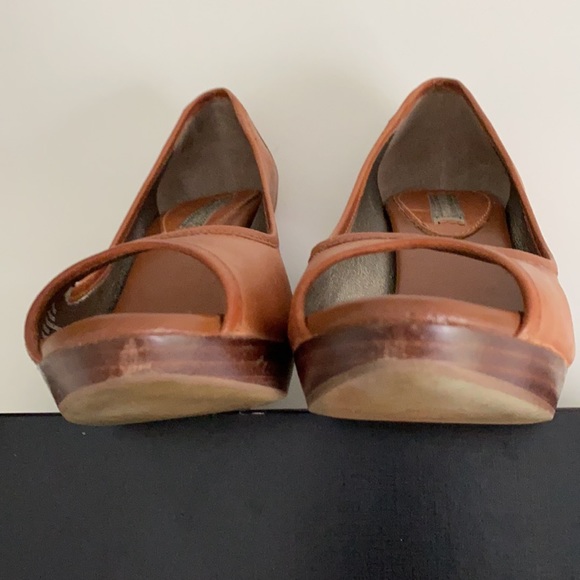 Banana Republic Caramel Leather Peep Toe Platform Pumps Size 6.5 - Picture 12 of 13